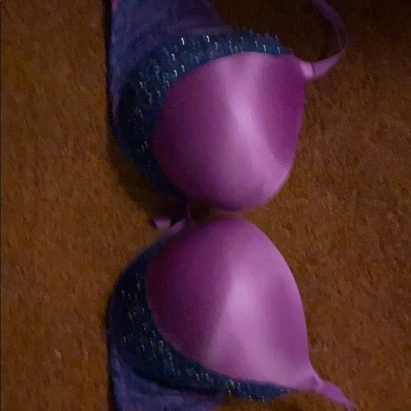 Victoria’s Secret bra